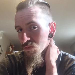 Meet your Posher, Devin